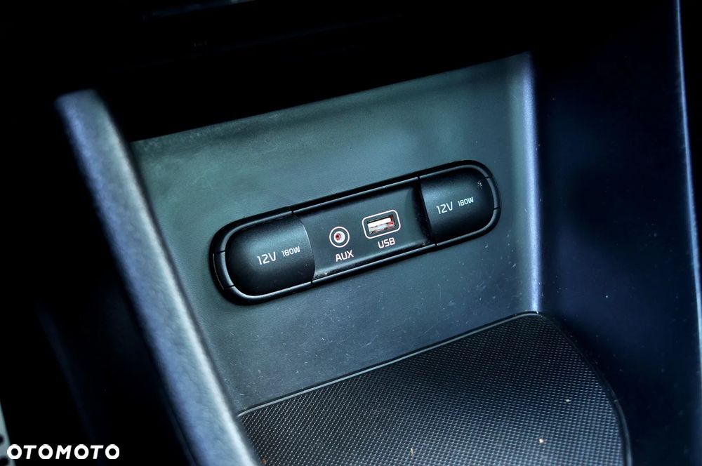 Kia Sportage 2.0 CRDI S - 33