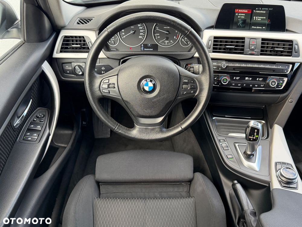 BMW Seria 3 - 25