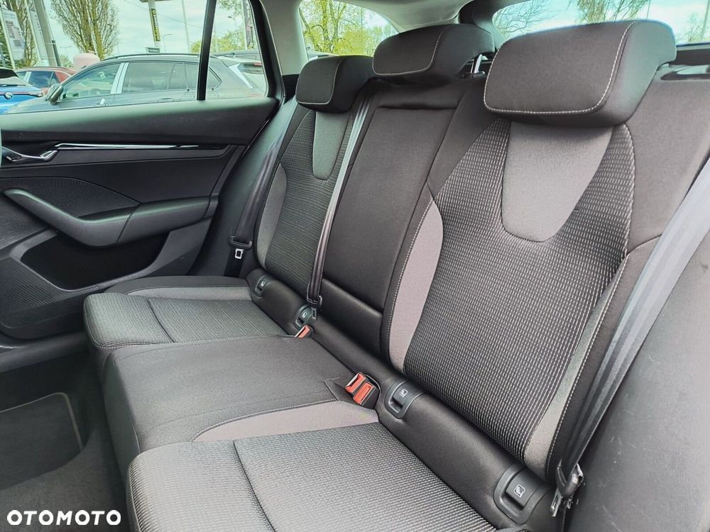 Skoda Octavia 2.0 TDI Ambition DSG - 25