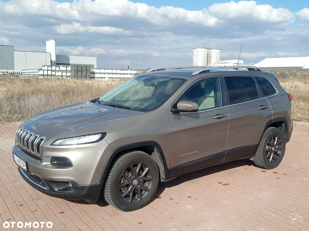 Jeep Cherokee - 8