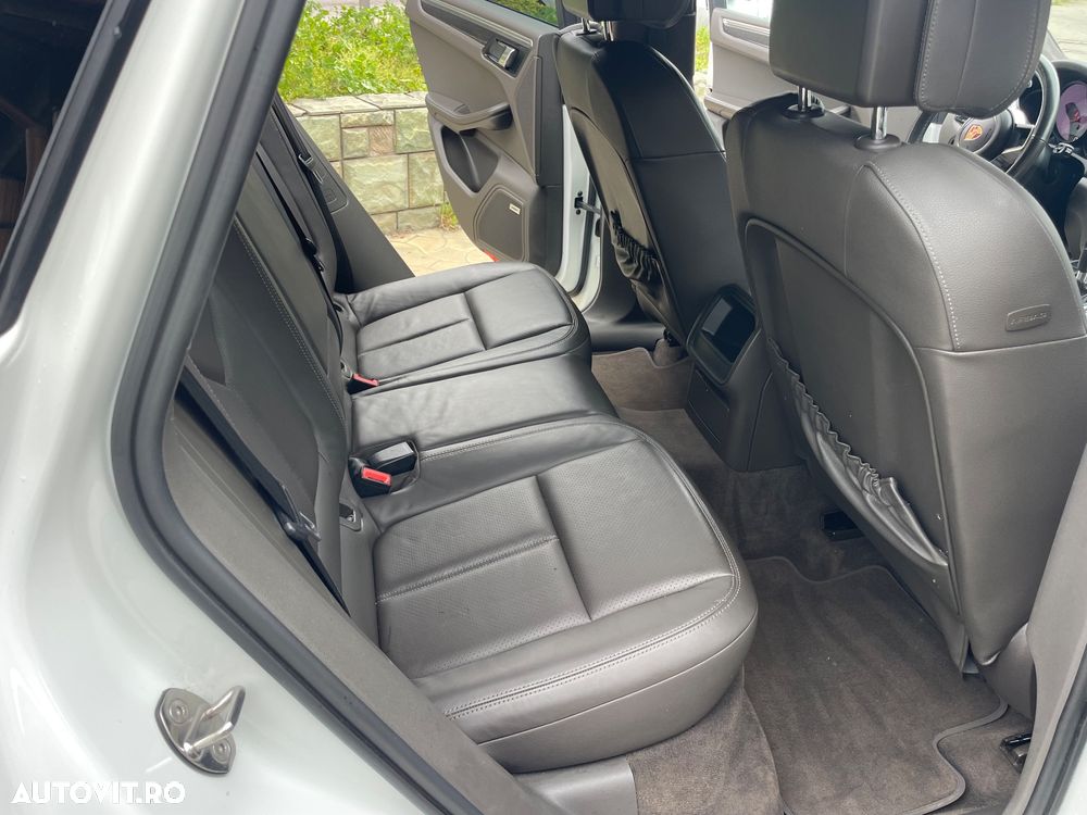 Porsche Macan 3.0 PDK S - 10