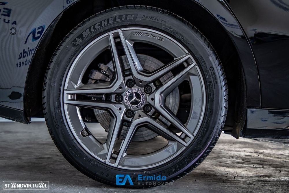 Mercedes-Benz A 250 e 8G-DCT AMG Line - 17