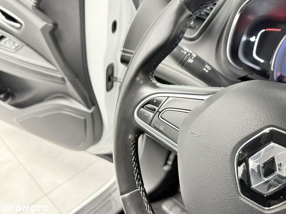 Renault Grand Scenic - 29