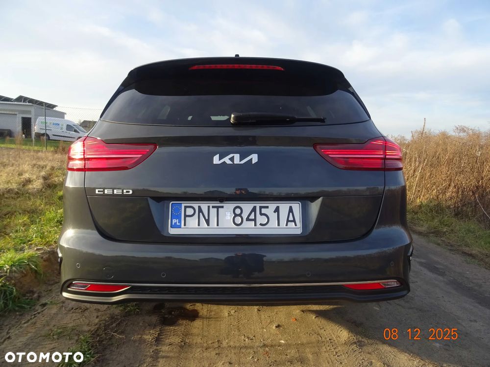 Kia Ceed 1.5 T-GDI Business Line DCT - 16