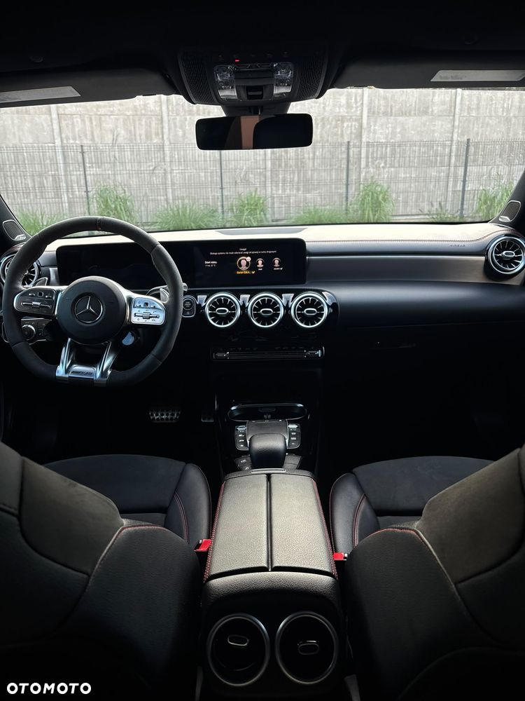 Mercedes-Benz CLA AMG 35 4-Matic 7G-DCT - 19