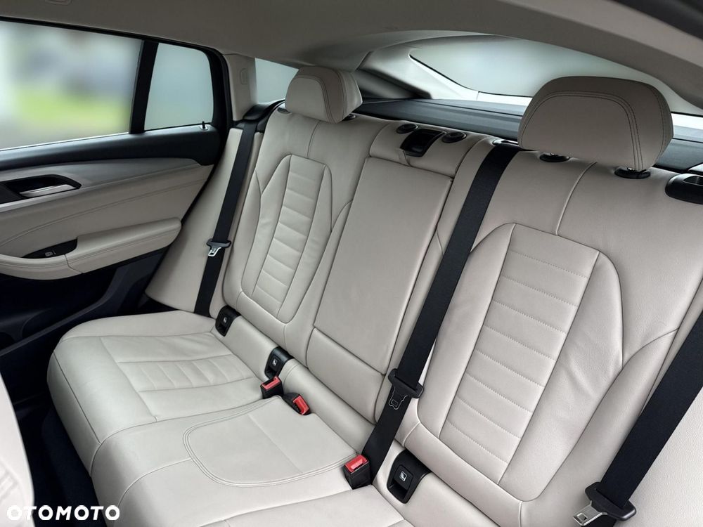 BMW X4 - 14