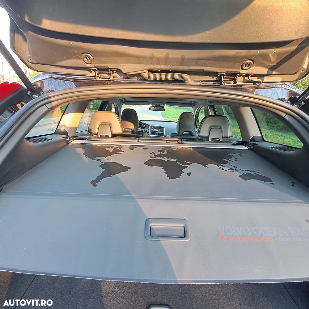 Volvo XC 60 D3 Momentum - 8
