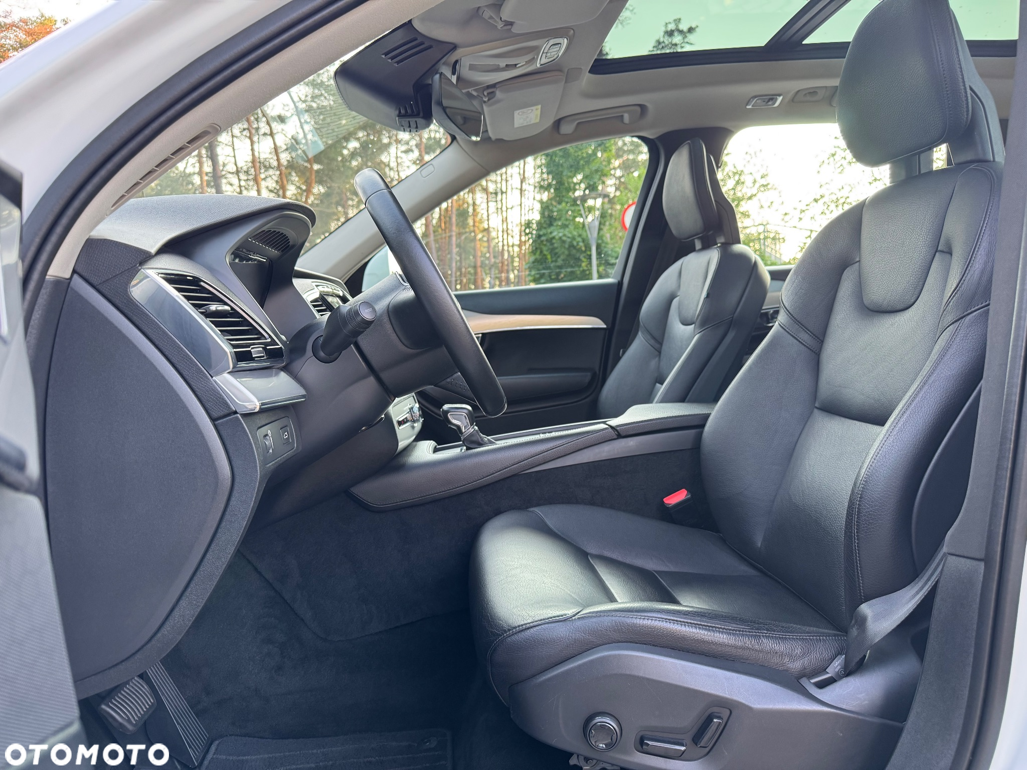 Volvo XC 90 D5 AWD Momentum - 12