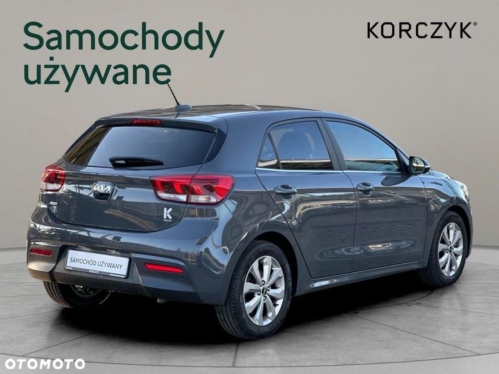 Kia Rio - 4