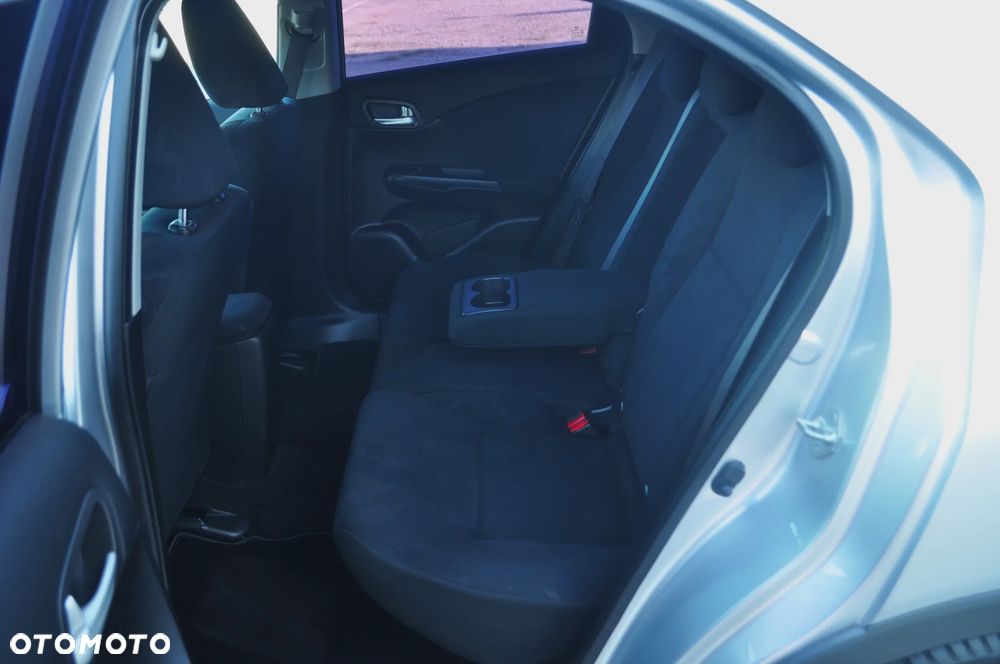 Honda Civic 1.8 i-VTEC Sport - 28