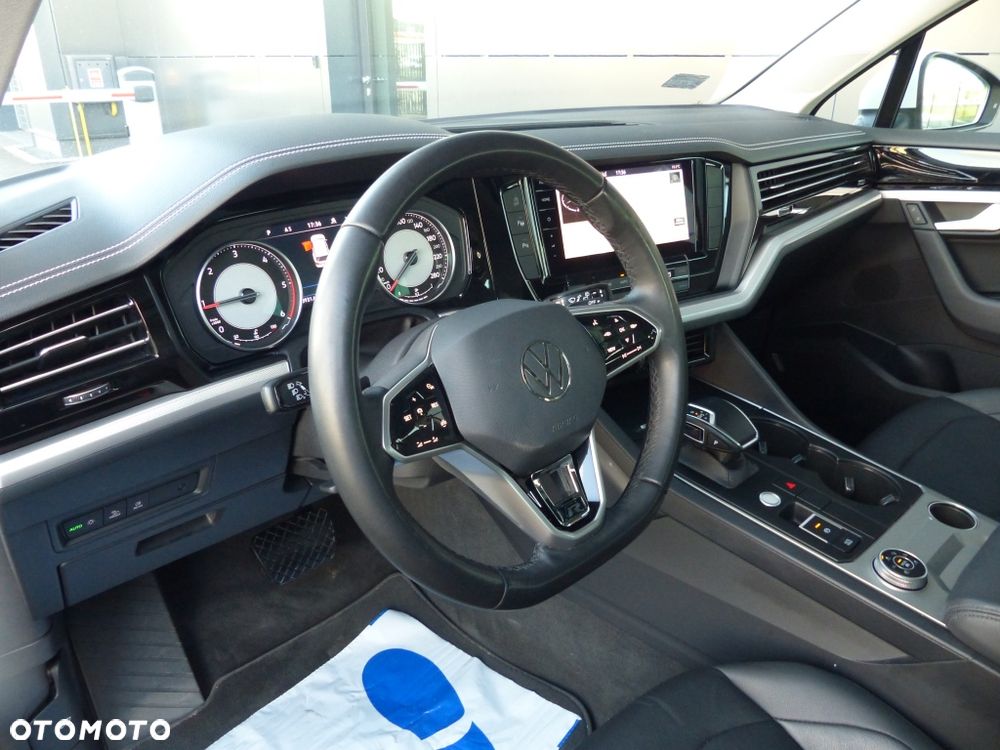 Volkswagen Touareg 3.0 V6 TDI SCR 4Mot - 11