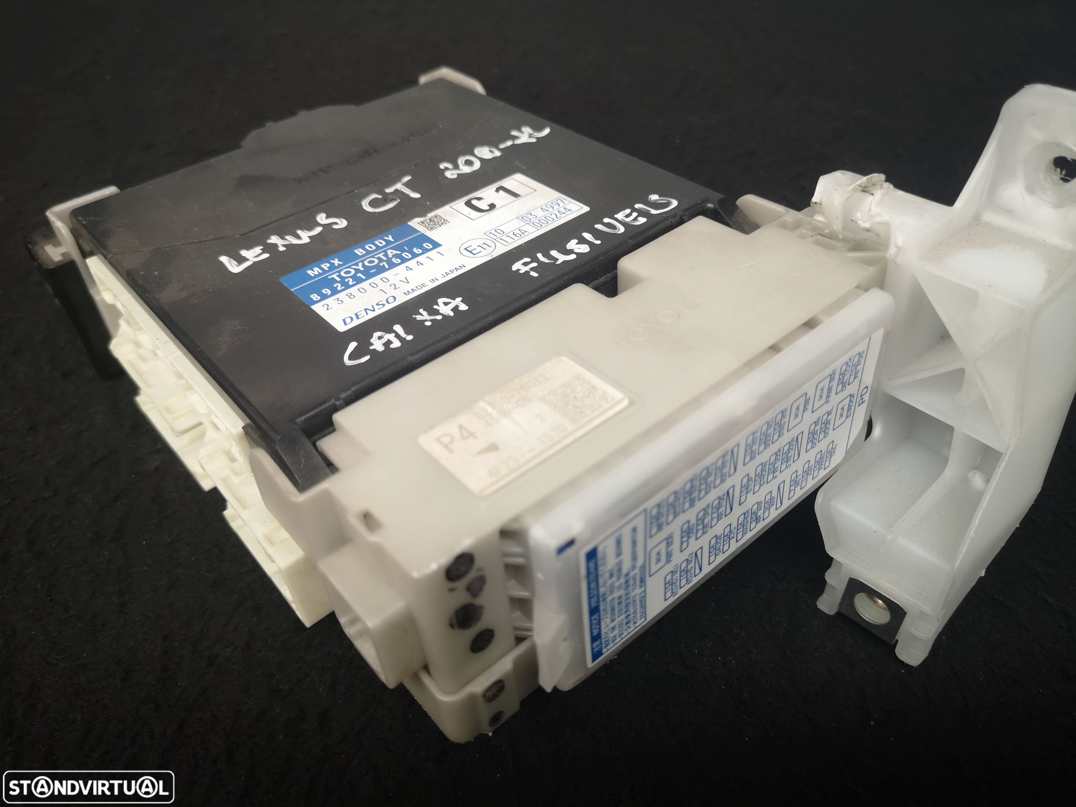 Centralina Caixa de FUSIVEIS lexus ct200h 2014-2017 - 1