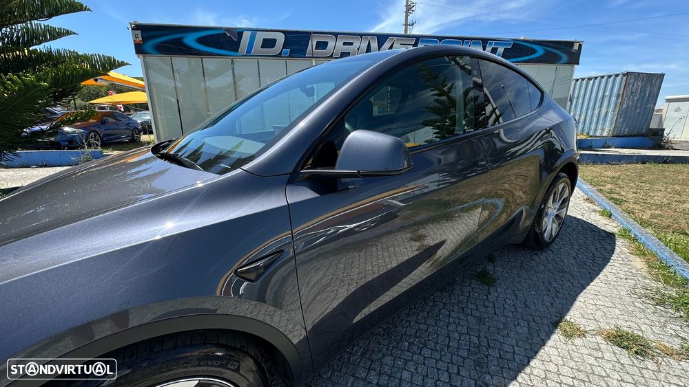 Tesla Model Y Long Range Tração Integral - 17
