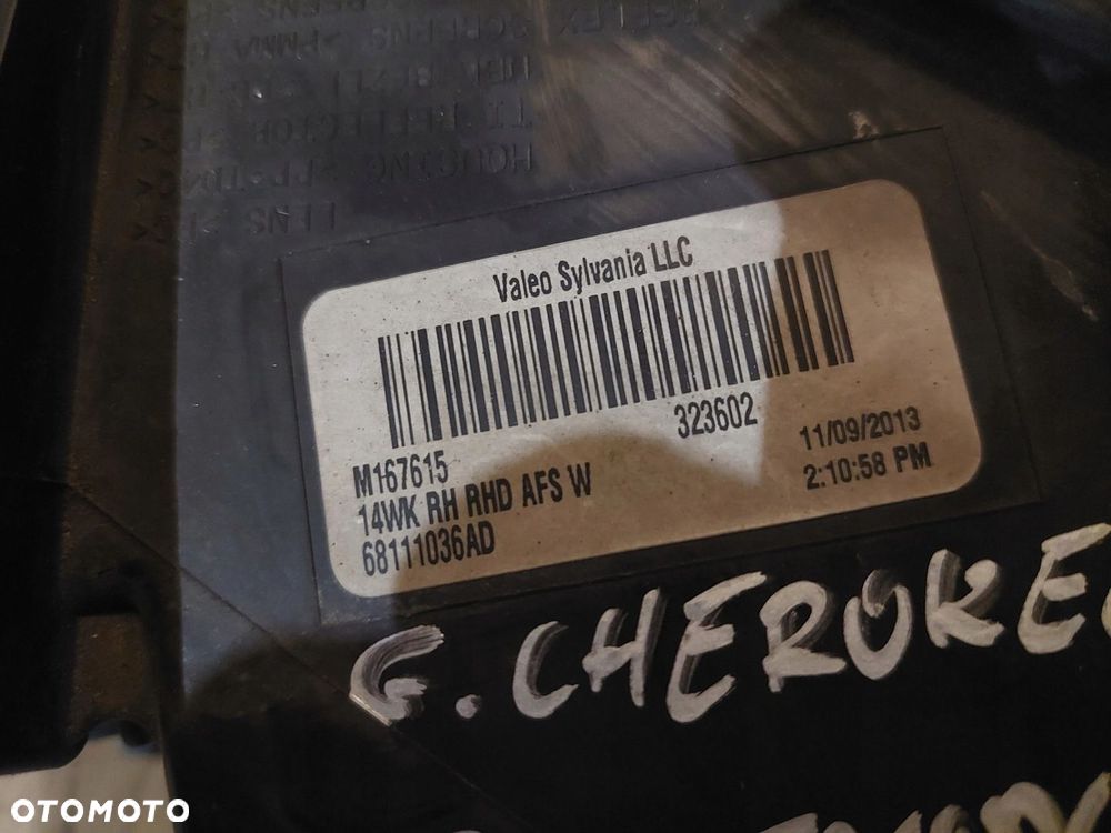 LAMPA PRZÓD PRAWA BI-XENON SKRĘTNY JEEP GRAND CHEROKEE WK2 2014 ROK ANGLIK - 4