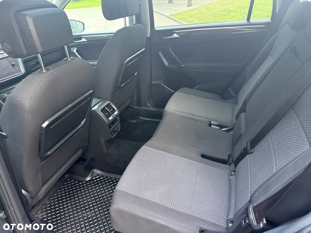 Volkswagen Tiguan Allspace 2.0 TDI SCR DSG Life - 35