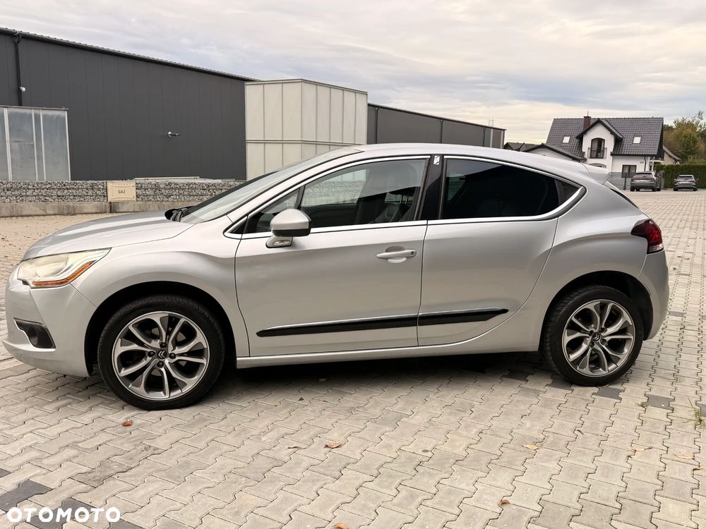 Citroen Ds4 2011 photo 3
