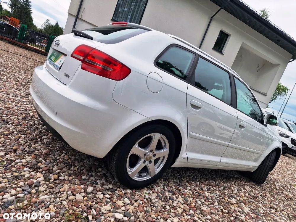 Audi A3 Sportback - 6
