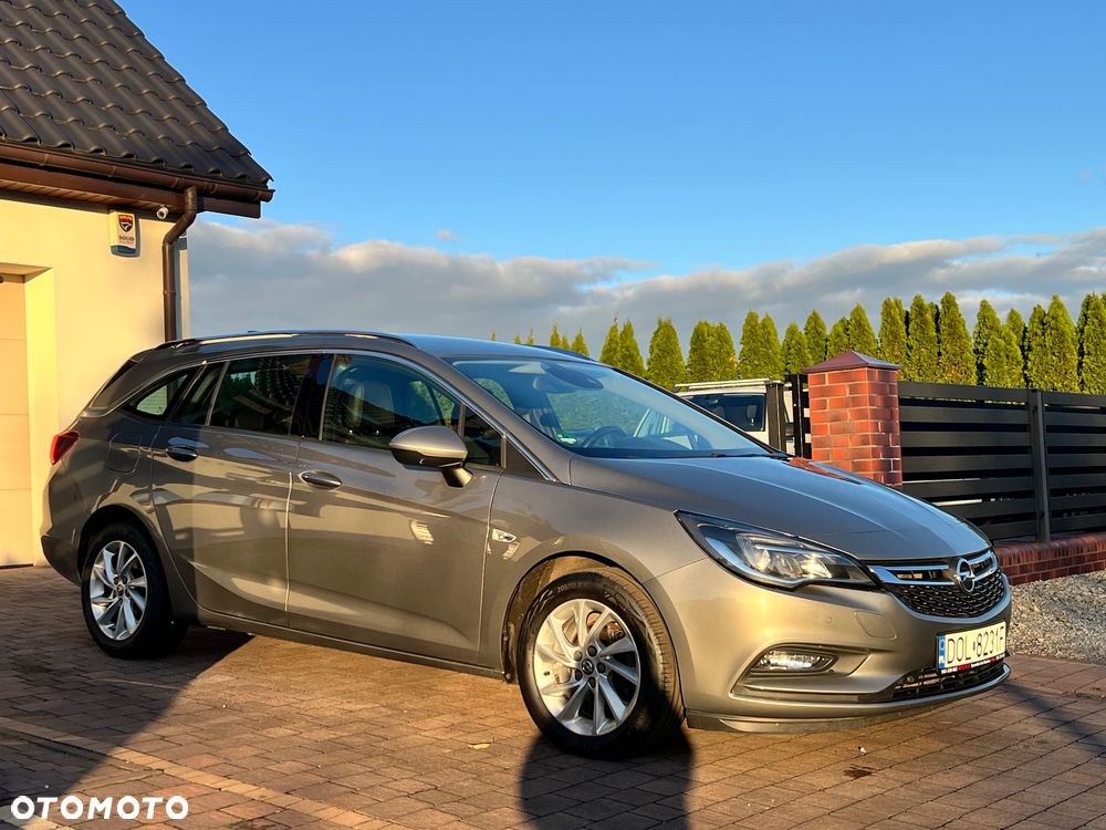 Opel Astra 1.4 Turbo Start/Stop Sports Tourer Innovation - 16