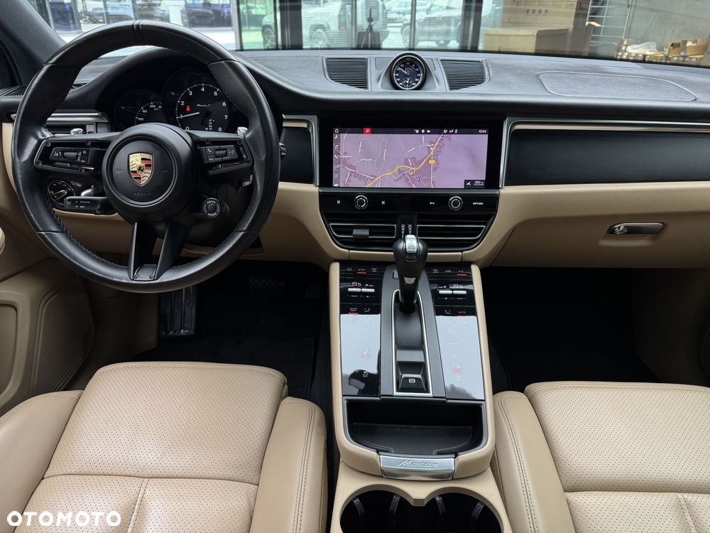 Porsche Macan T - 17