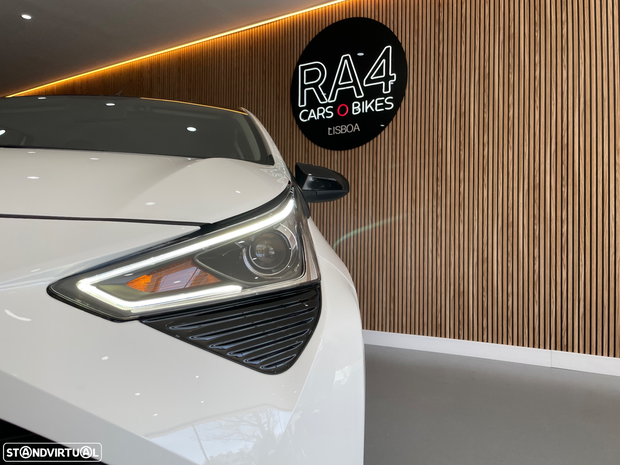 Toyota Aygo 1.0 X-Play Plus MM - 8