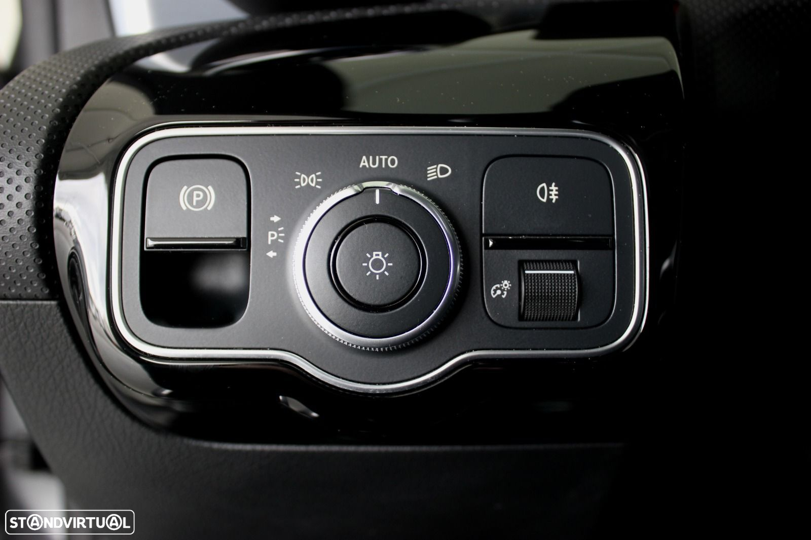 Mercedes-Benz CLA 180 d Shooting Brake AMG Line Aut. - 13