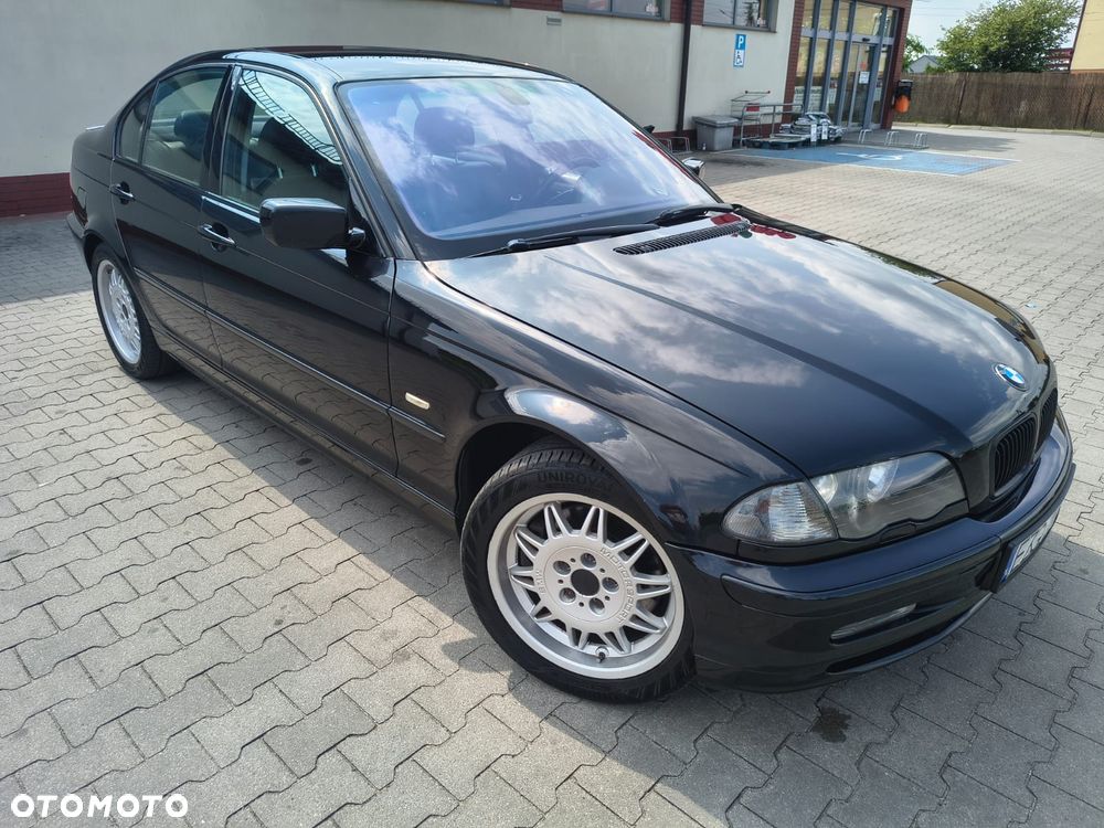 BMW Seria 3 330ix - 22