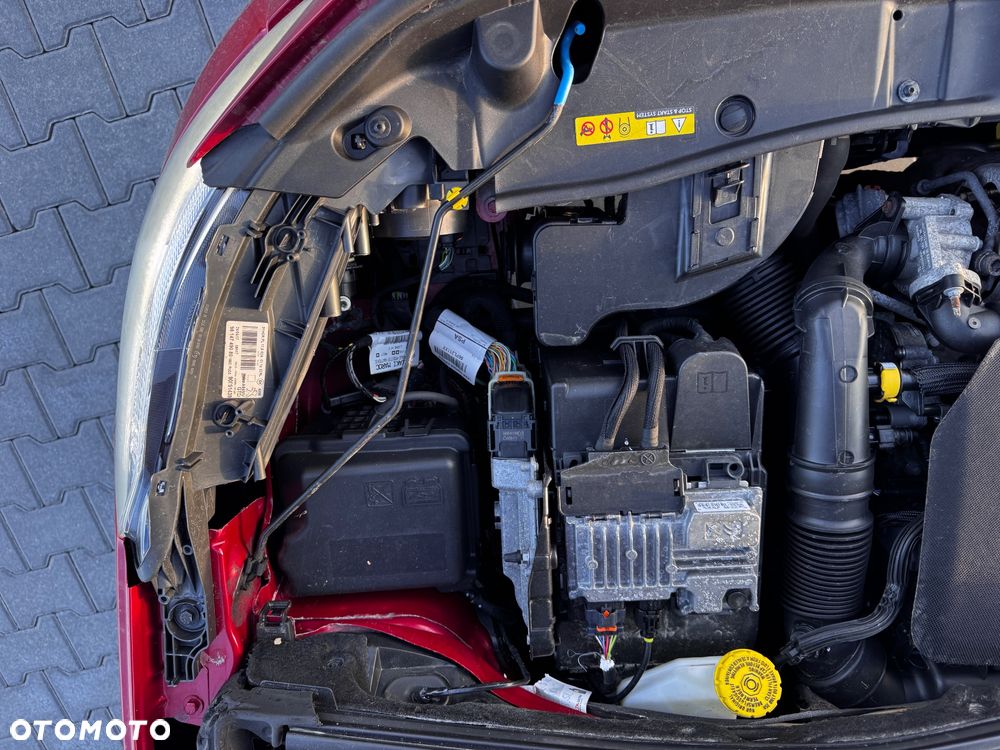 Peugeot 2008 PureTech 110 Stop&Start Allure - 22