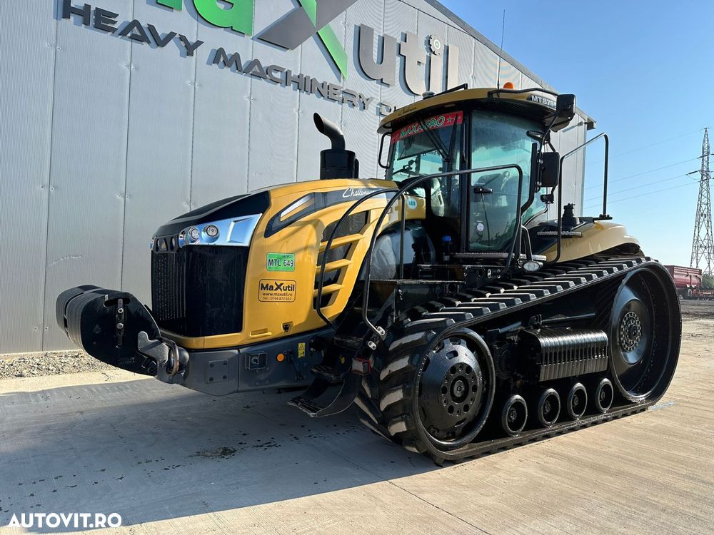 Challenger MT875E Tractor pe Senile - 1