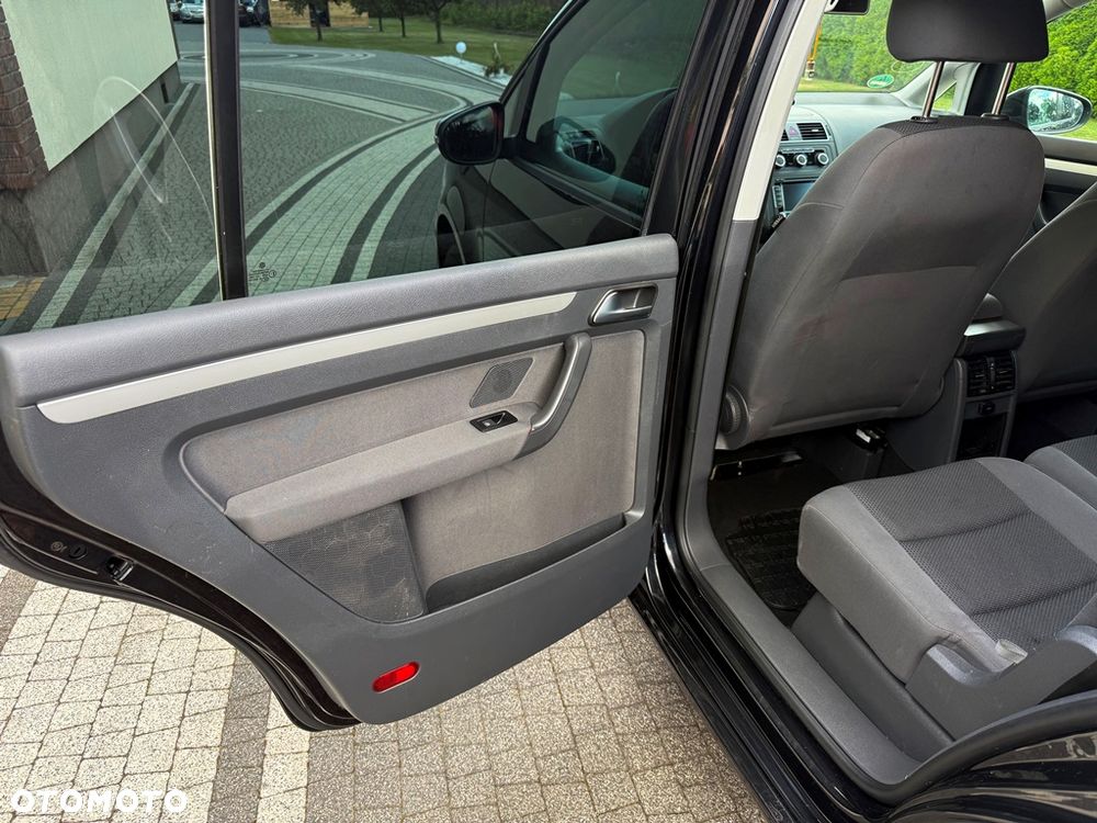 Volkswagen Touran 1.2 TSI BlueMotion Technology Life - 19