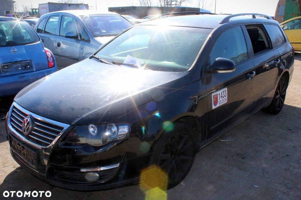 VW Passat B6 2006 2.0TDI BMP Kombi (MASKA, ZDERZAK, LAMPA, BŁOTNIK, DRZWI, SZYBA, FOTEL) - 3
