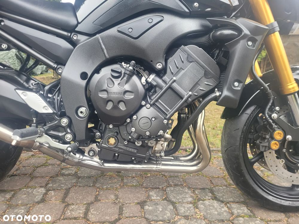 Yamaha FZ8 - 7
