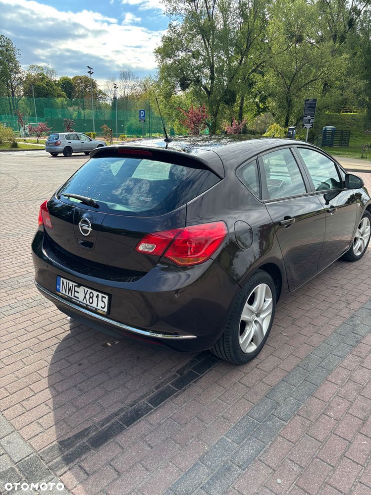 Opel Astra - 4
