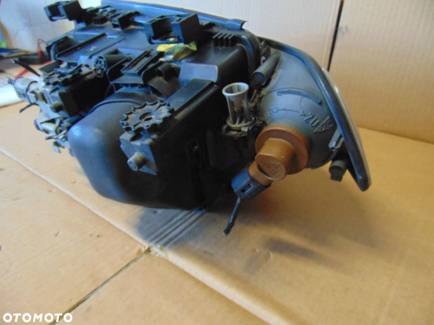 LAMPA PRAWA PRAWY PRZÓD PRZEDNIA BMW 3 E46 COMPACT XENON EUROPA - 10