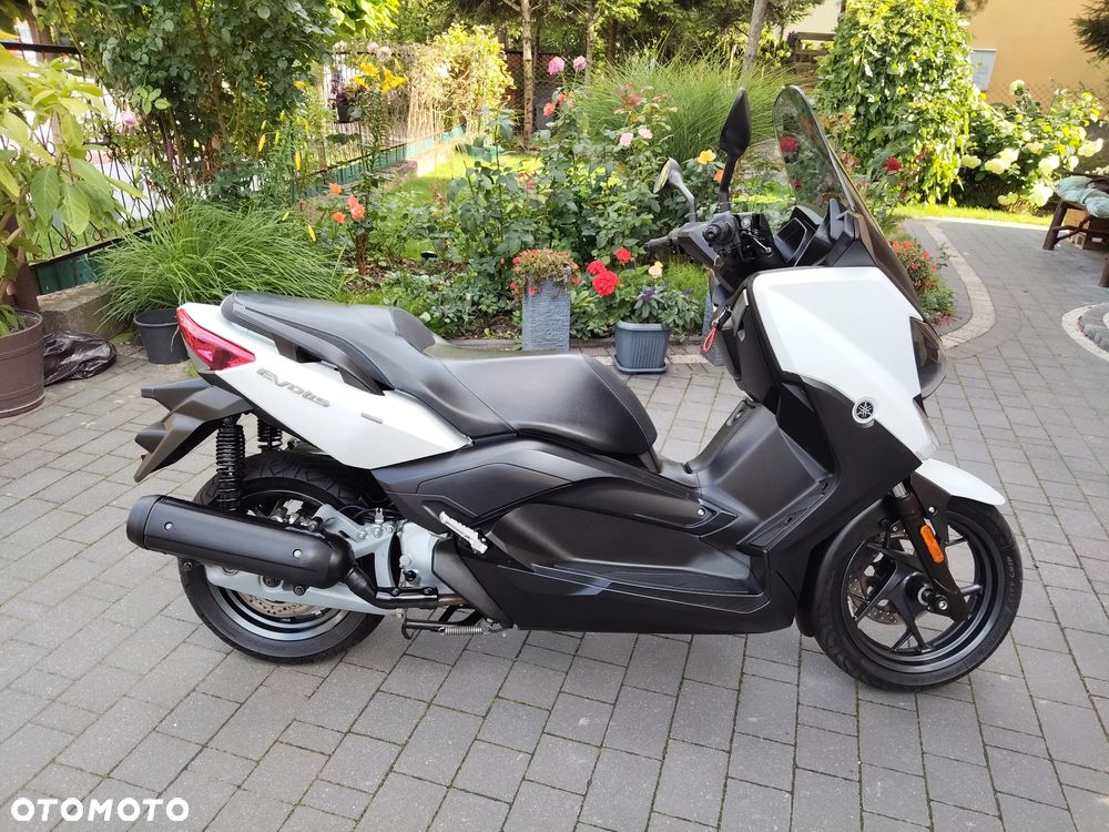 Yamaha X-max - 26
