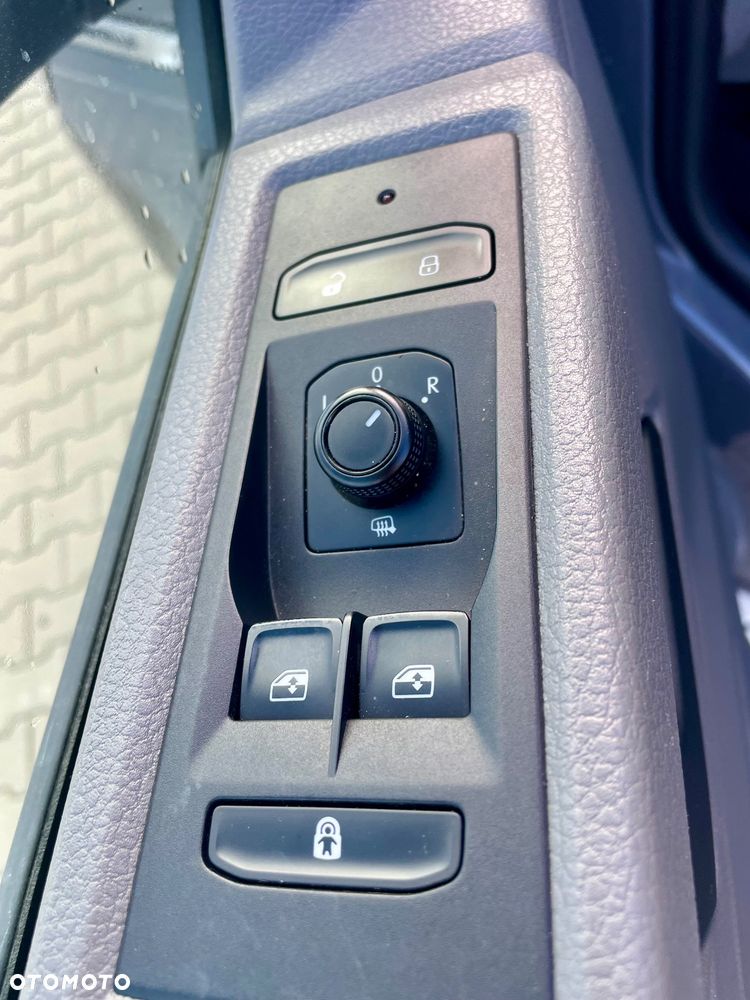 Volkswagen Caravelle 2.0 TDI L2 Comfortline - 11