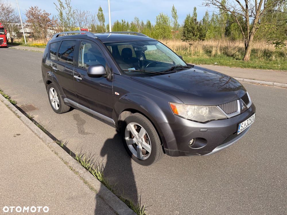 Mitsubishi Outlander 2.4 Intense + CVT - 3