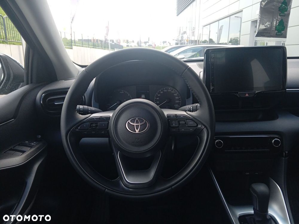 Toyota Yaris - 16