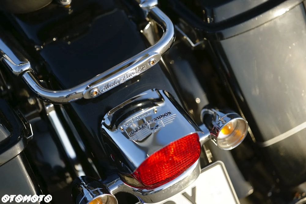 Harley-Davidson Touring Road King - 12