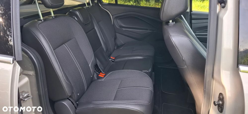 Ford Grand C-MAX - 16