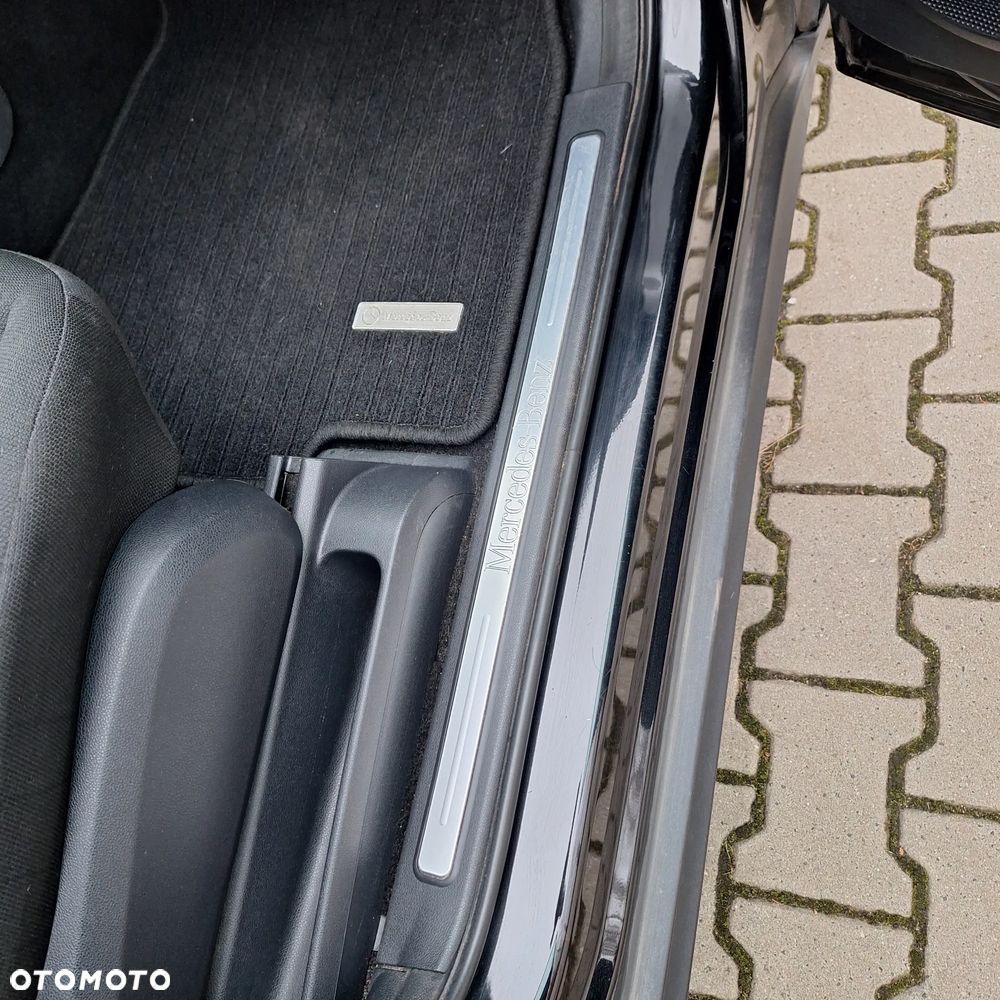 Mercedes-Benz Klasa A 160 BlueEFFICIENCY - 36