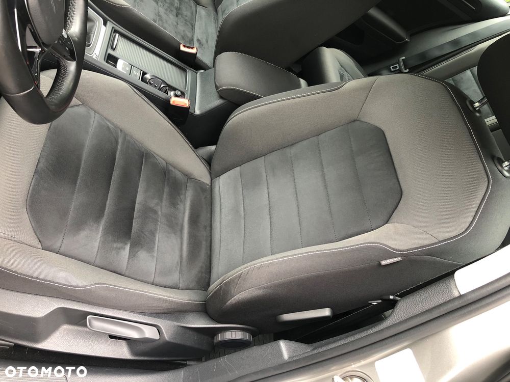 Volkswagen Golf 1.4 TSI BMT Highline - 14