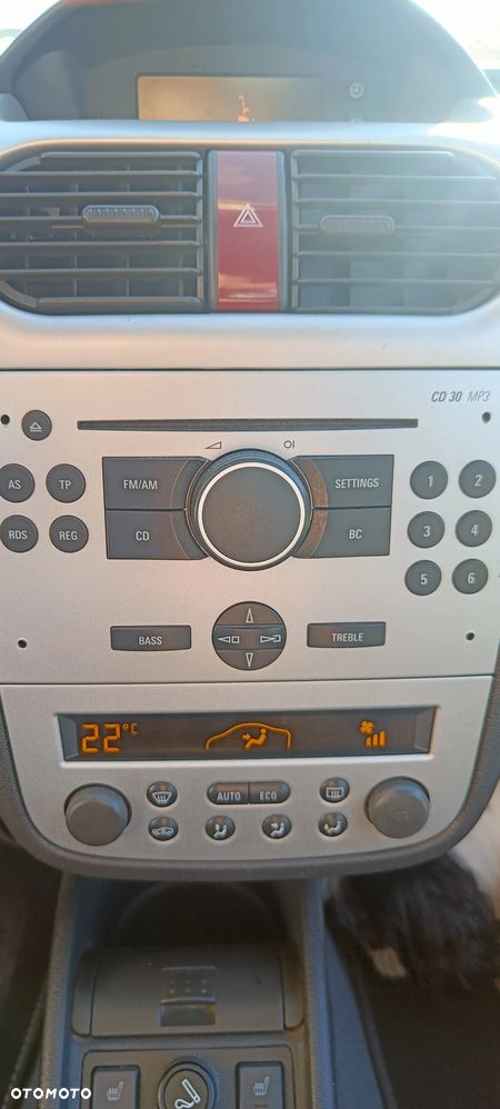 Opel Corsa - 8