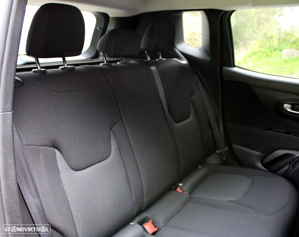 Jeep Renegade 1.0 T Longitude - 16