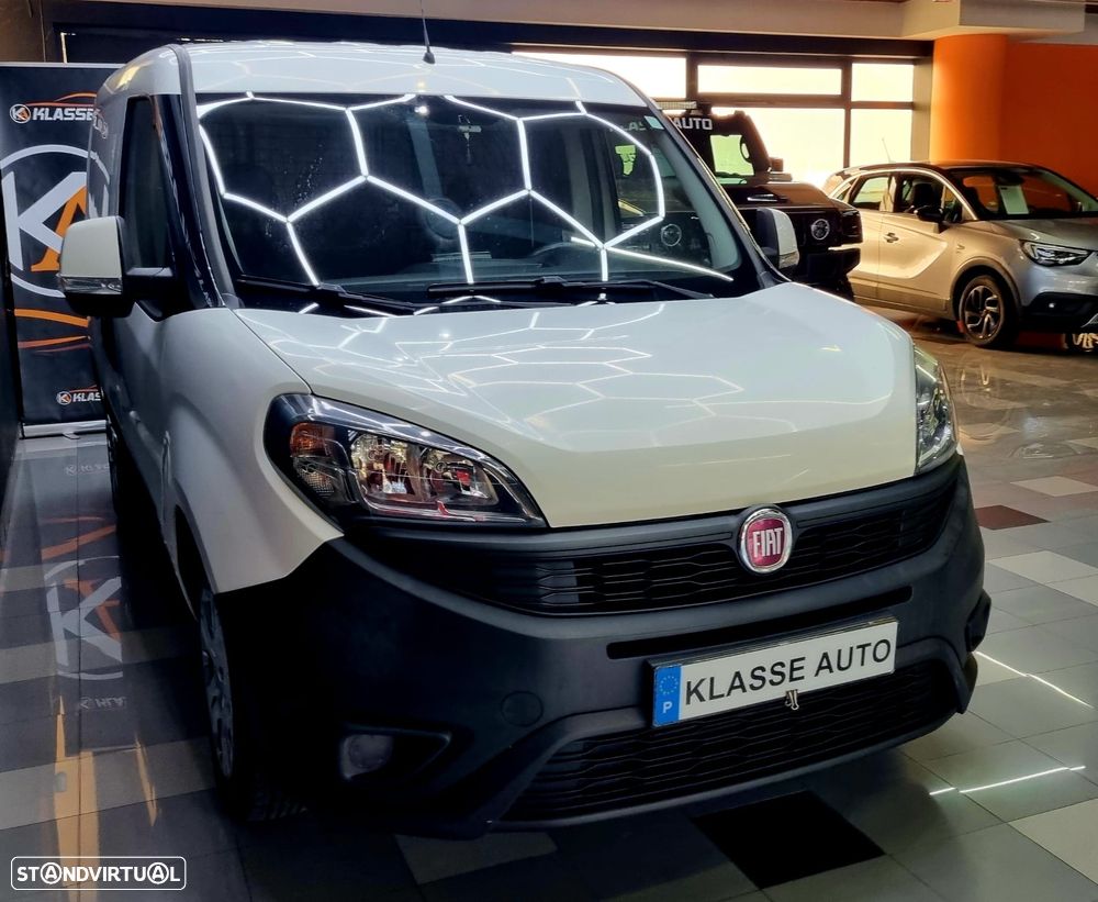 Fiat DOBLO 1.3 - 3 LUGARES - 5