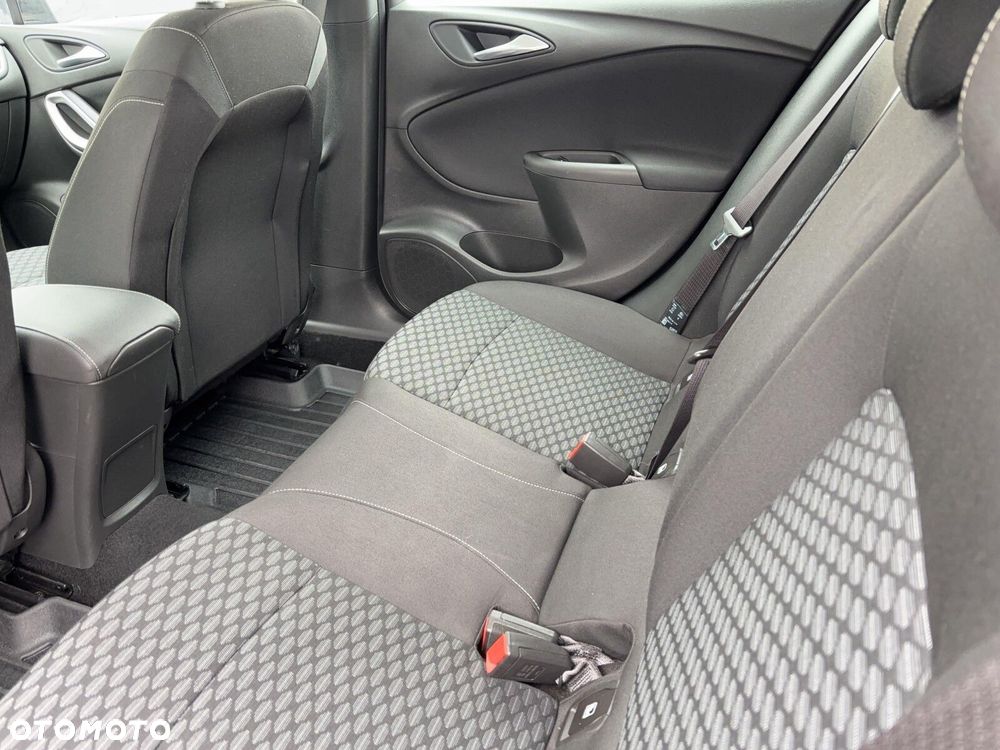 Opel Astra 1.6 CDTI Elite S&S - 13