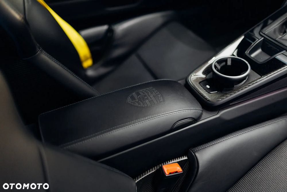 Porsche 911 GT3 Touring PDK - 23