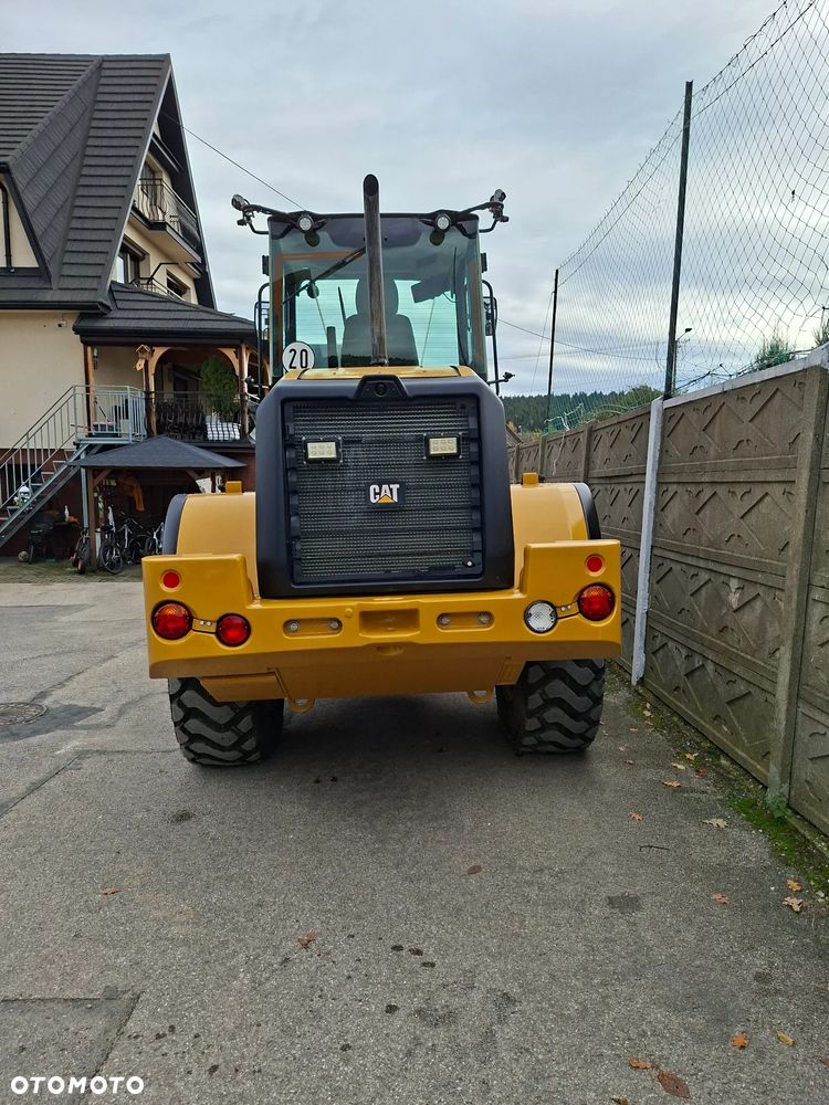 Caterpillar CAT 914 M - 6