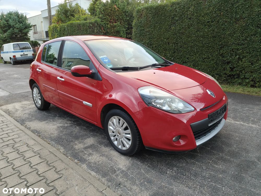 Renault Clio - 2