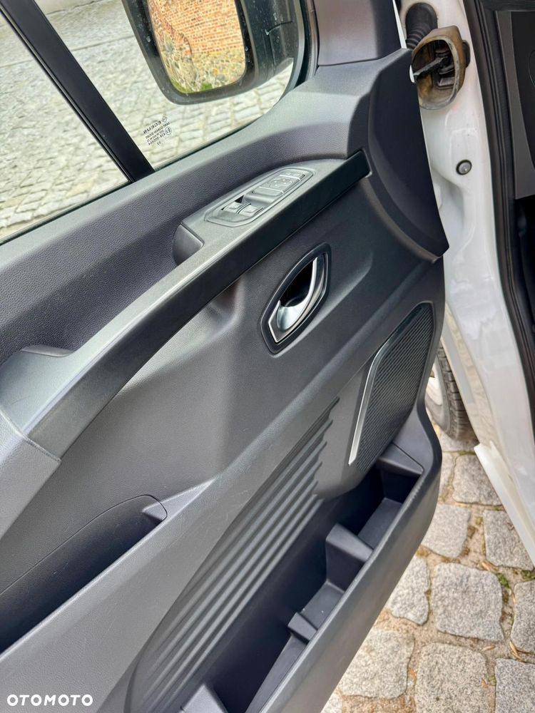 Renault Trafic - 14
