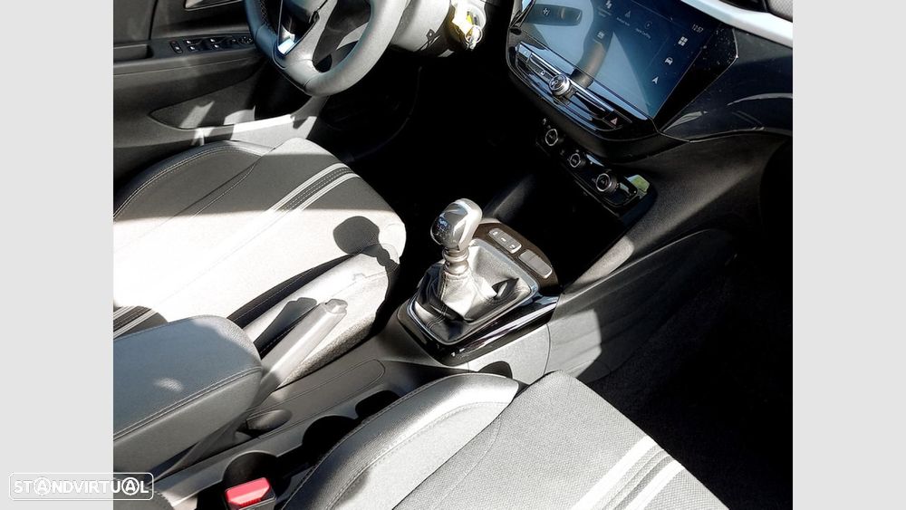 Opel Corsa 1.2 T GS - 21